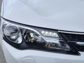 Toyota Rav4 2.0i* 4X4* LED* АВТОМАТИК* NAVI* EURO5B* KOЖА, снимка 17
