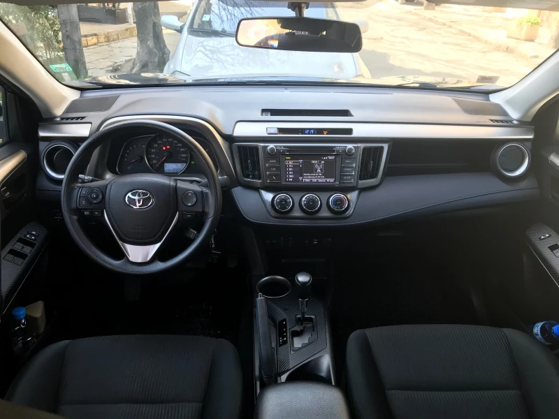 Toyota Rav4, снимка 6 - Автомобили и джипове - 47295467