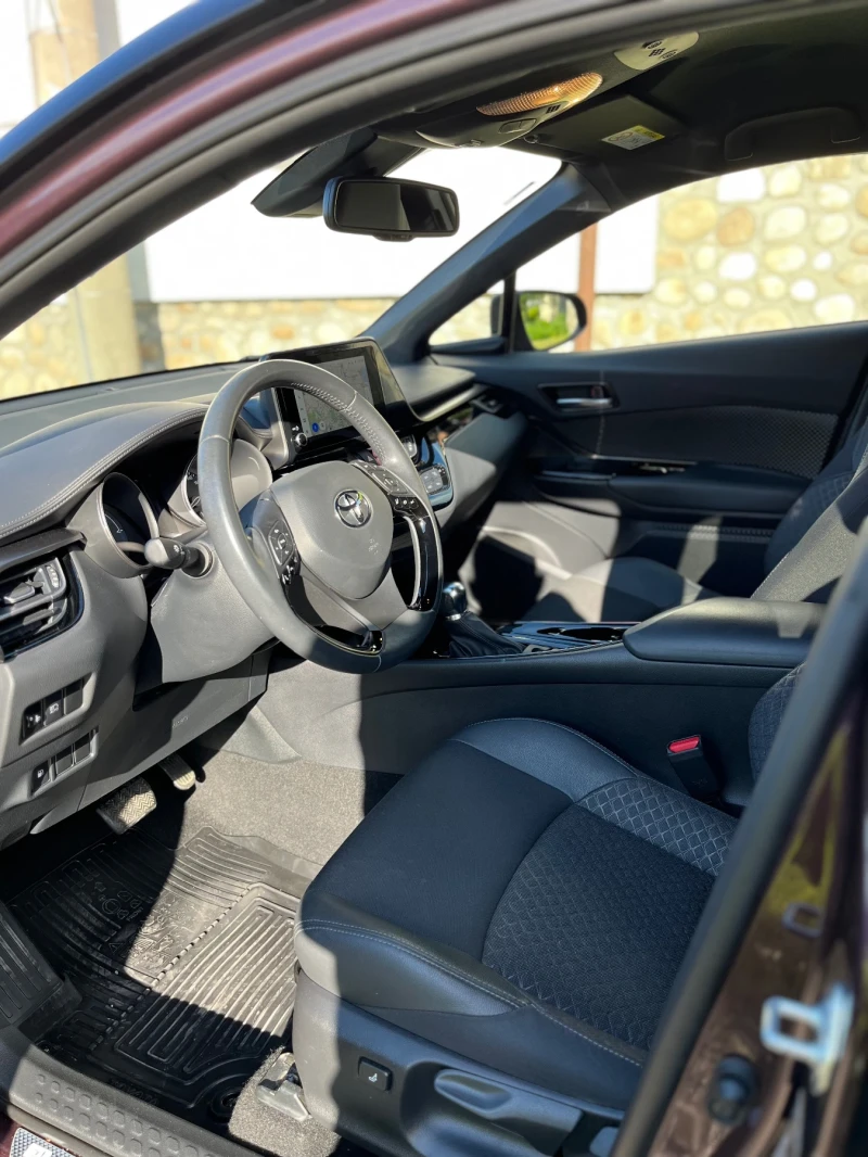 Toyota C-HR, снимка 9 - Автомобили и джипове - 52951880
