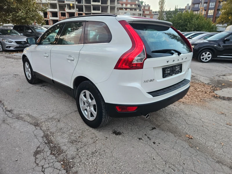 Volvo XC60 2.4 D3, снимка 5 - Автомобили и джипове - 52588376