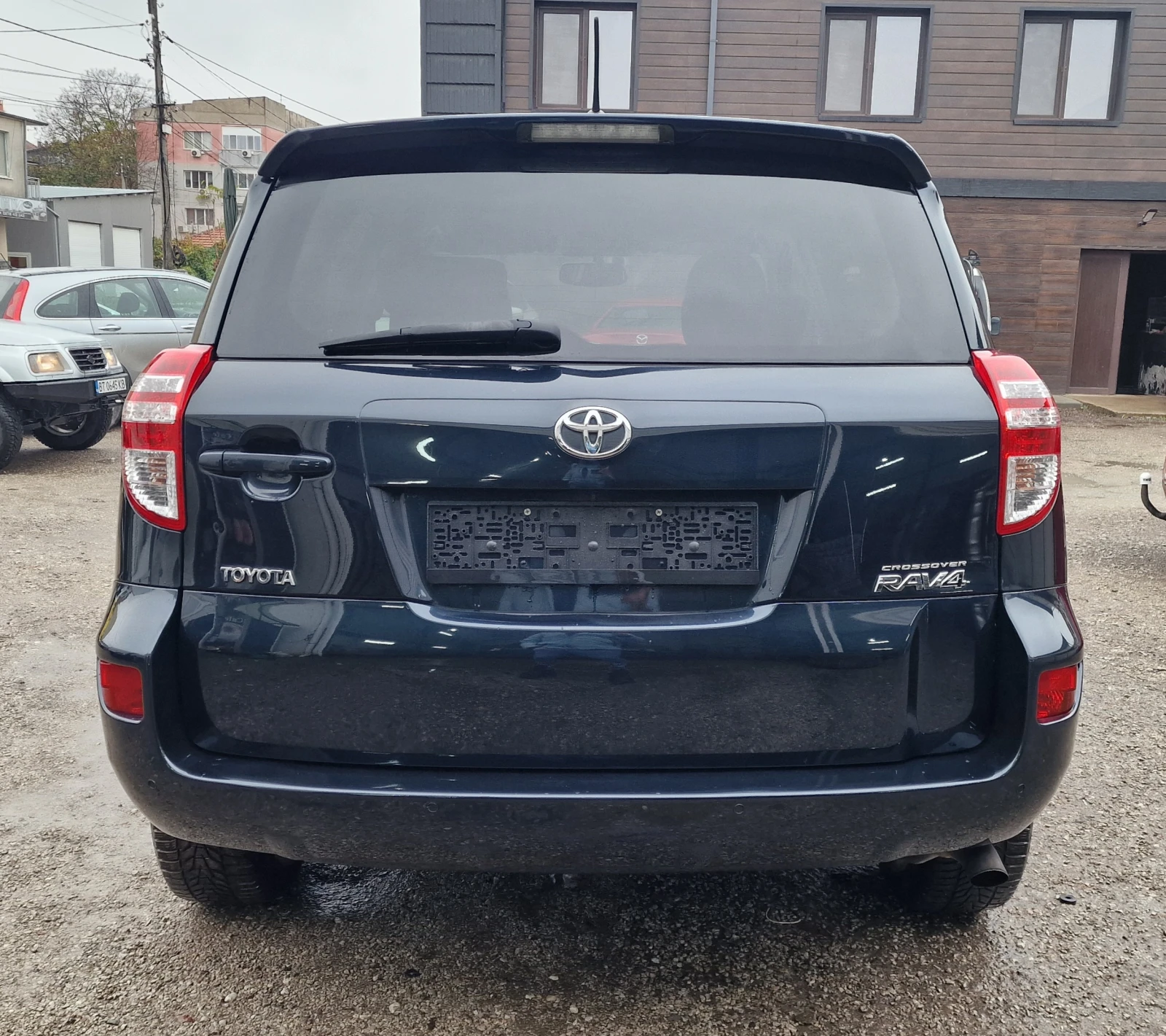 Toyota Rav4 2.2D4D* facelift* Кожа* Парктроник* Зимни гуми - изображение 6