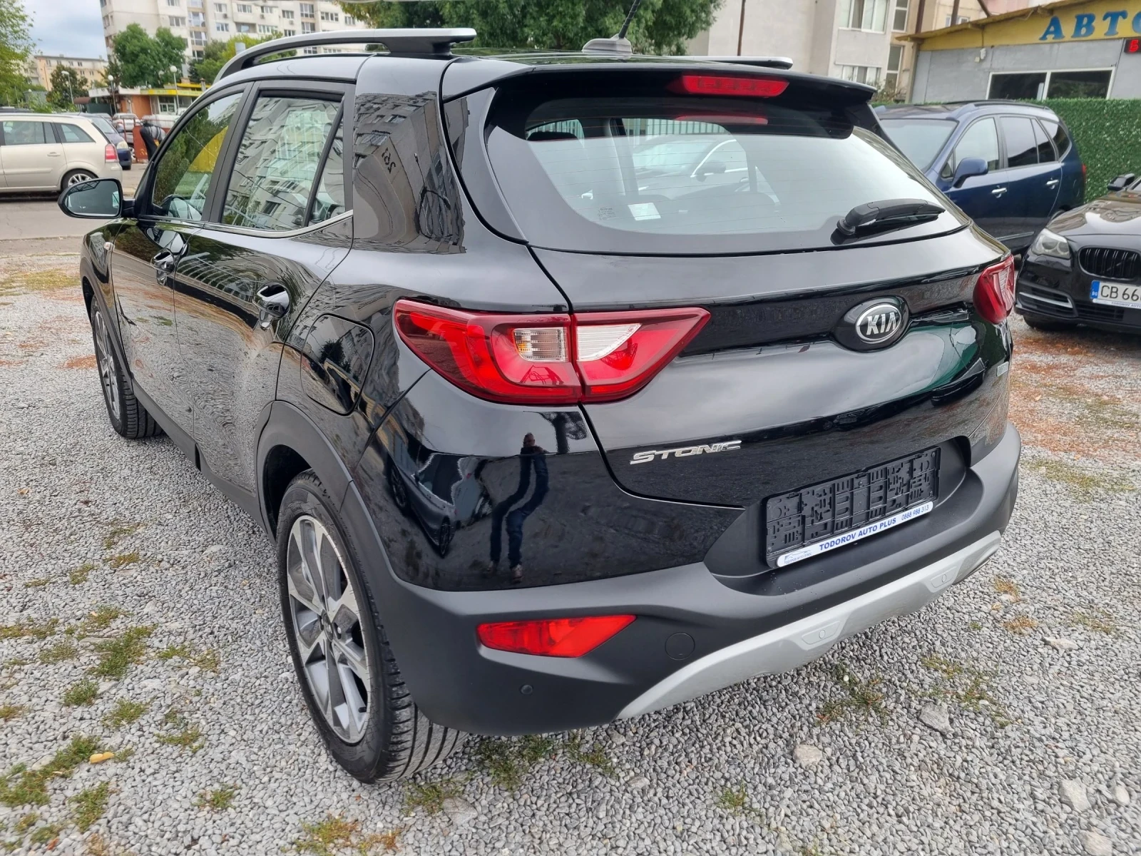 Kia Stonic 1.4 LPG 100kc.* CARPLAY * Камера* Сервизна история - изображение 4