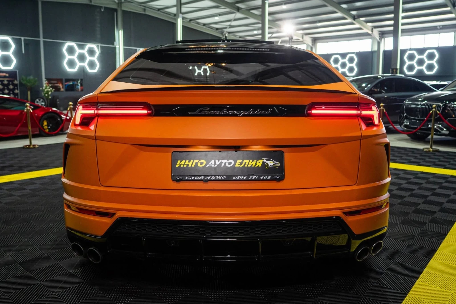 Lamborghini Urus 4.0 V8 CARBON CERAMIC ���� B&O ������ 100% | Mobile.bg � ����������� 8