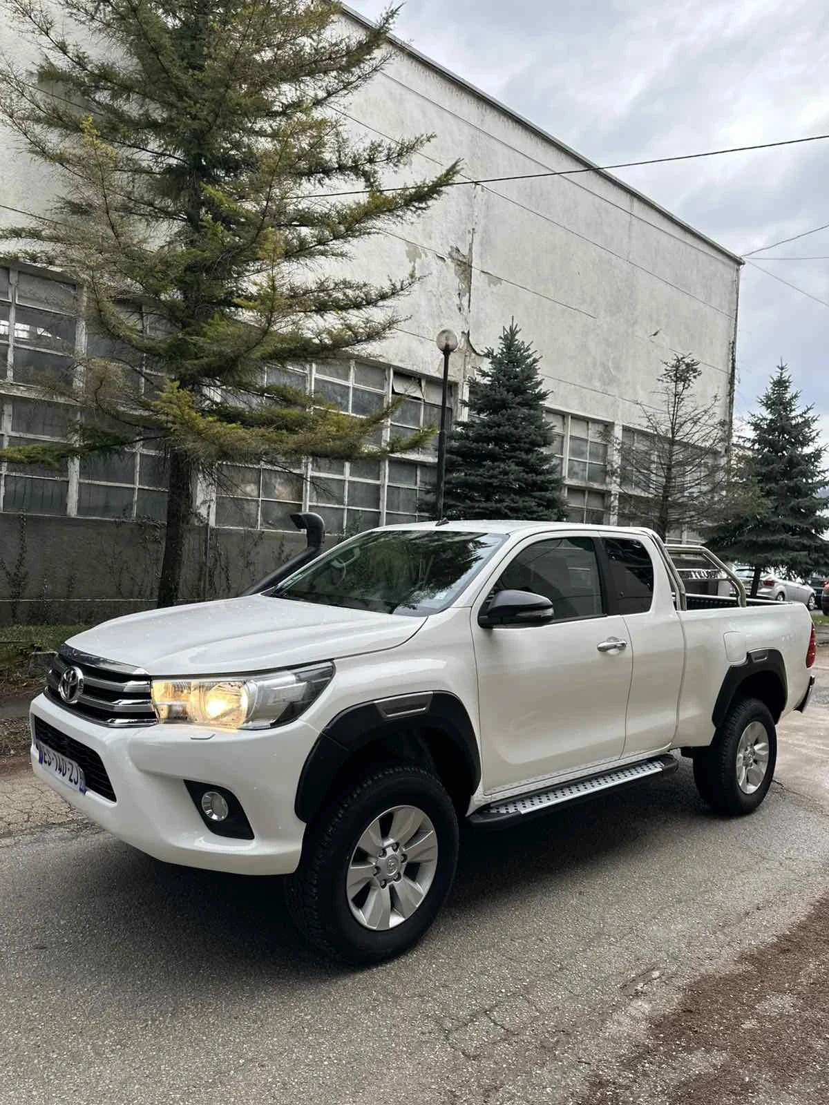 Toyota Hilux 2.4D-4D* OFFROAD, снимка 3 - Автомобили и джипове - 53937180