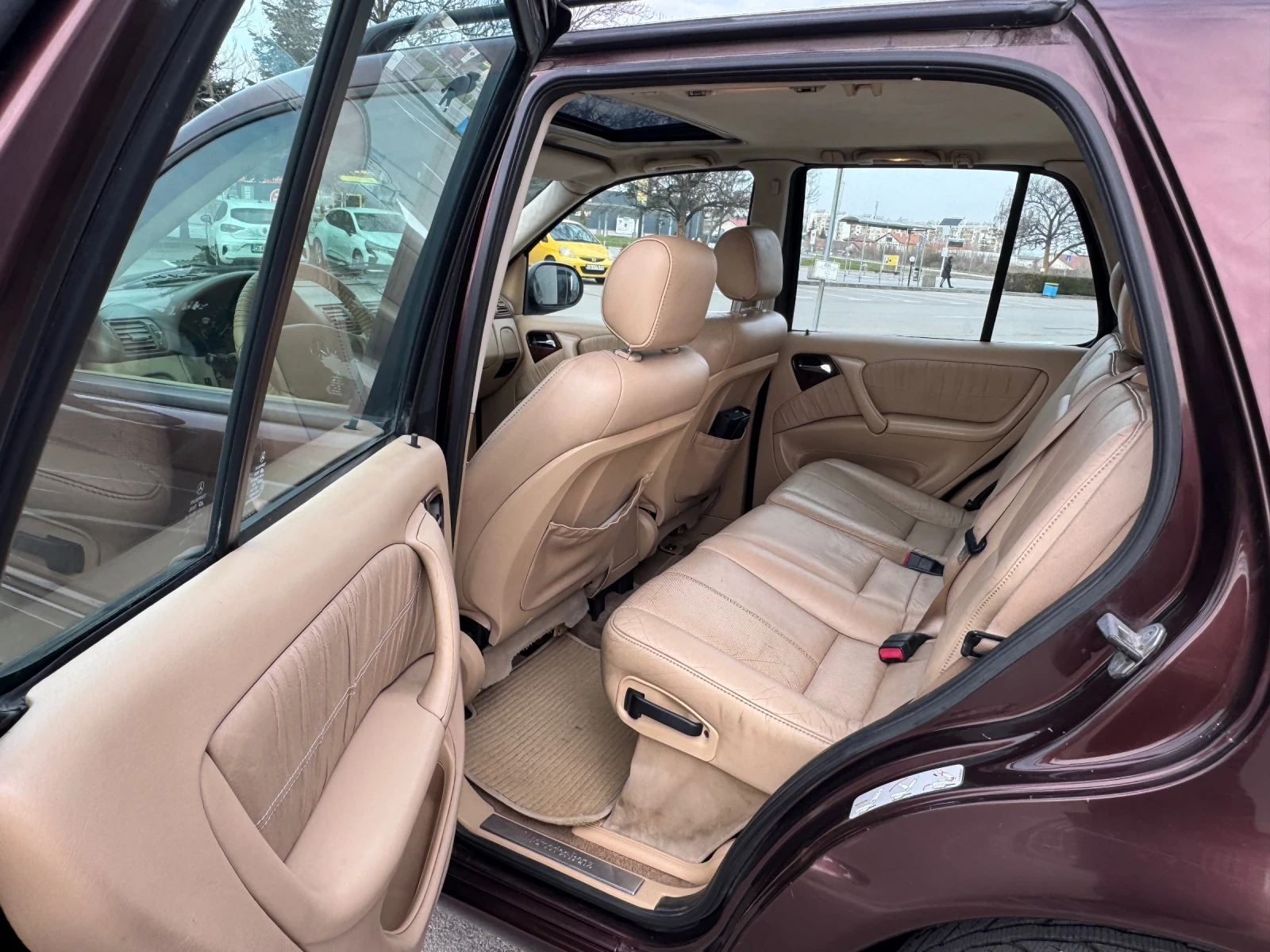 Mercedes-Benz ML 320 ГАЗ-ИНЖ!, снимка 9 - Автомобили и джипове - 53990956