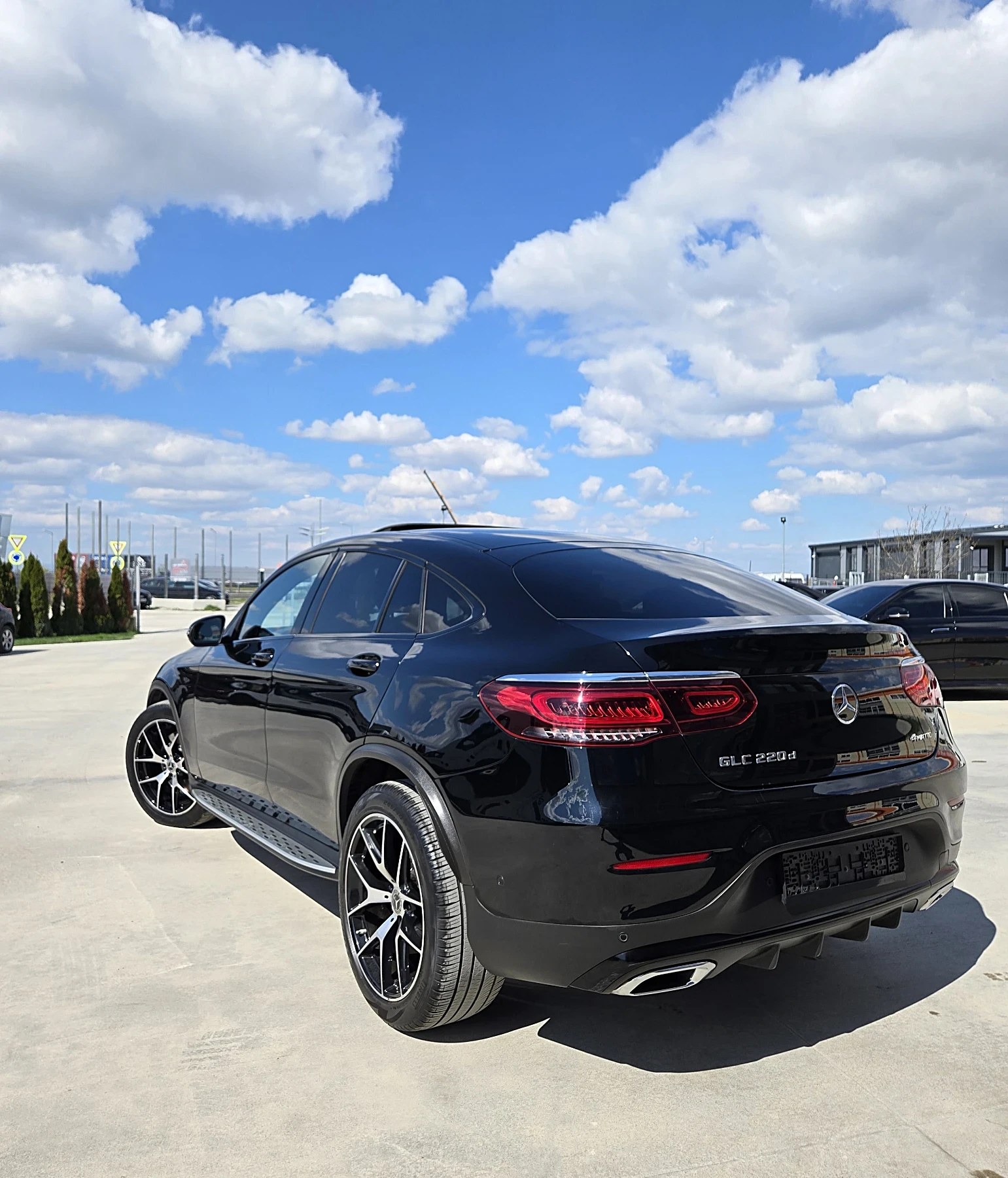 Mercedes-Benz GLC 220 AMG-COUPE* 2022* TOP* TOP* TOP, снимка 4 - Автомобили и джипове - 54160353