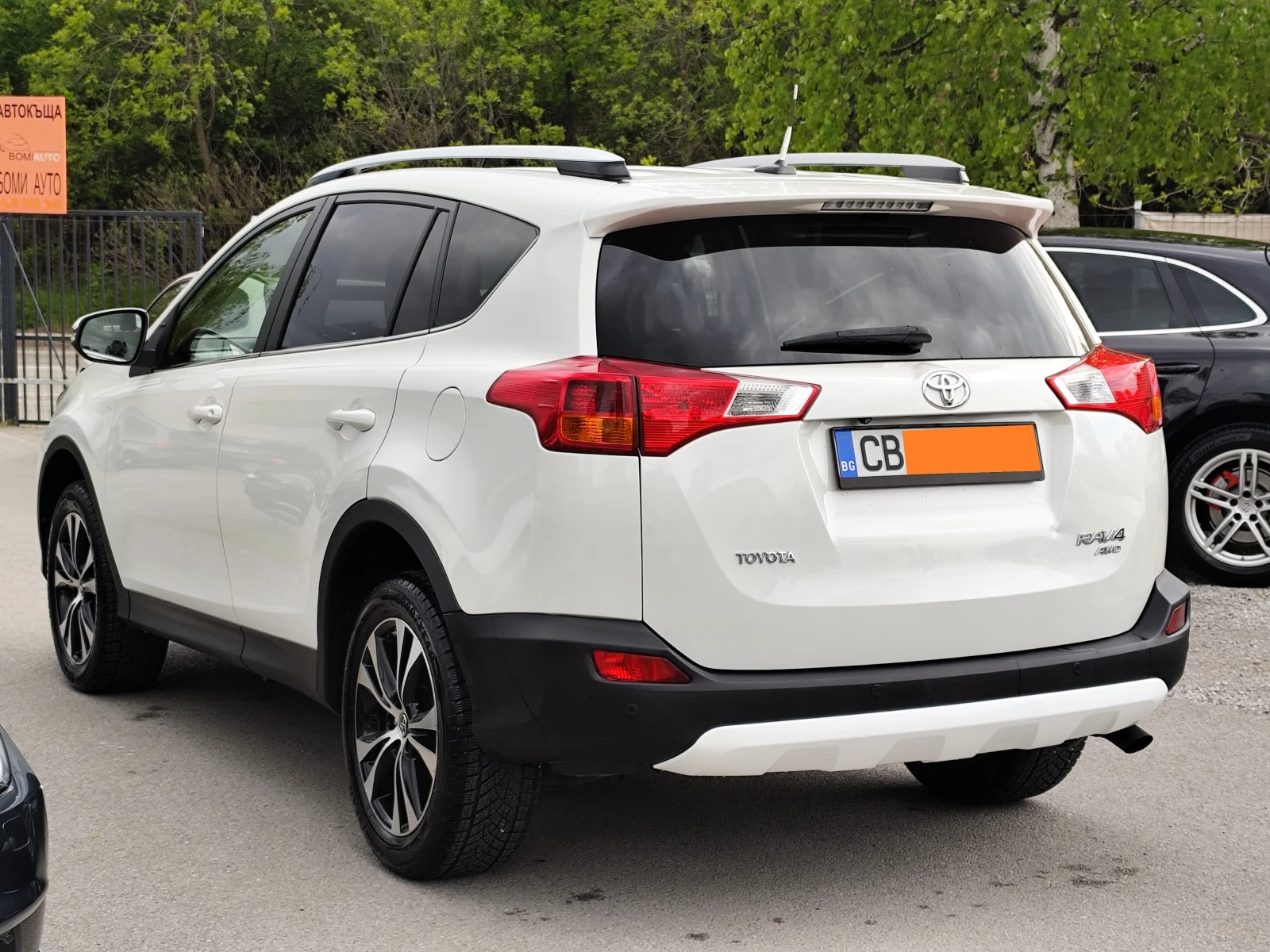 Toyota Rav4 2.0i* 4X4* LED* ���������* NAVI* EURO5B* KO�� | Mobile.bg � ����������� 6