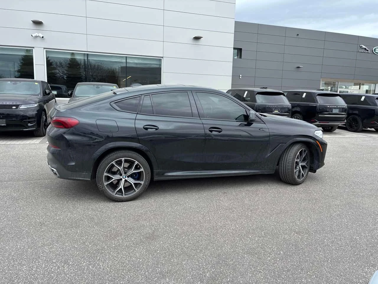 BMW X6 * XDRIVE40I * PANO * H/K * ПОДГРЕВИ * CARFAX, снимка 3 - Автомобили и джипове - 54488135