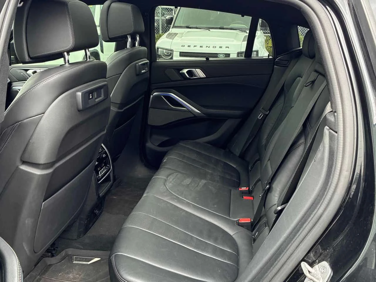BMW X6 * XDRIVE40I * PANO * H/K * ПОДГРЕВИ * CARFAX, снимка 12 - Автомобили и джипове - 54488135