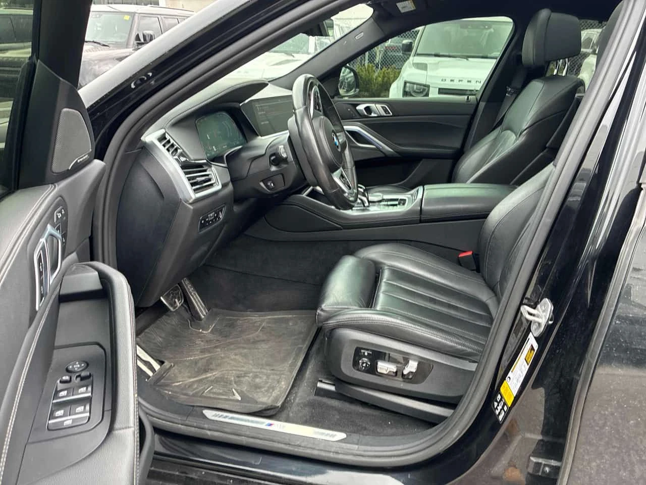 BMW X6 * XDRIVE40I * PANO * H/K * ПОДГРЕВИ * CARFAX, снимка 5 - Автомобили и джипове - 54488135