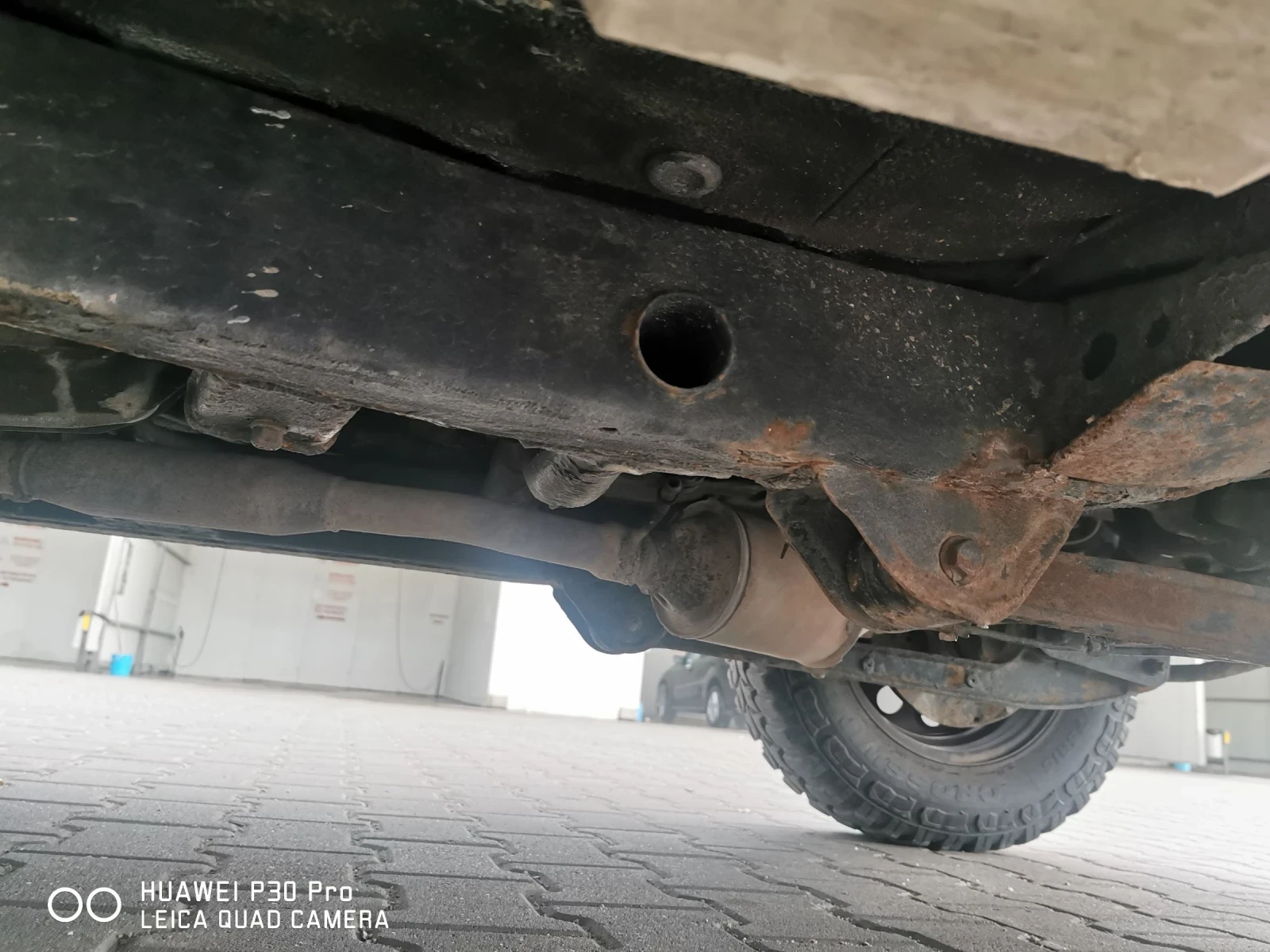 Suzuki Jimny 1.3 бензин газ, снимка 12 - Автомобили и джипове - 54511504