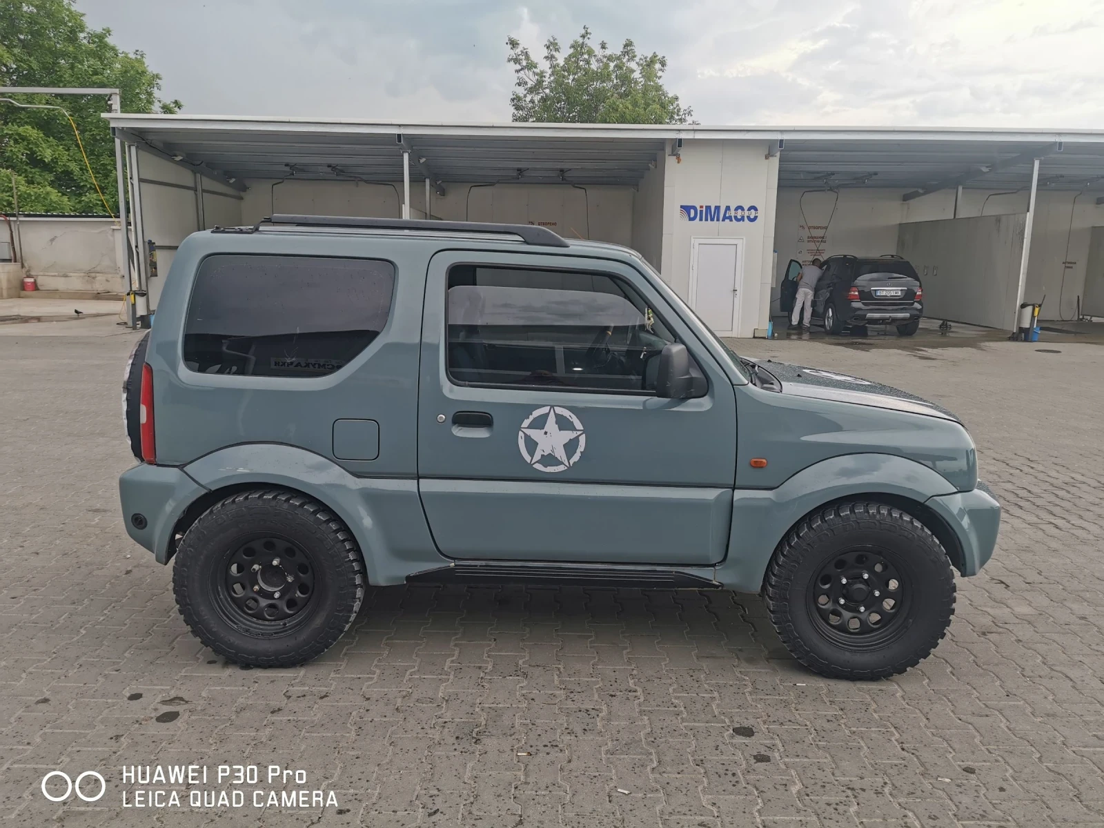 Suzuki Jimny 1.3 бензин газ, снимка 3 - Автомобили и джипове - 54511504