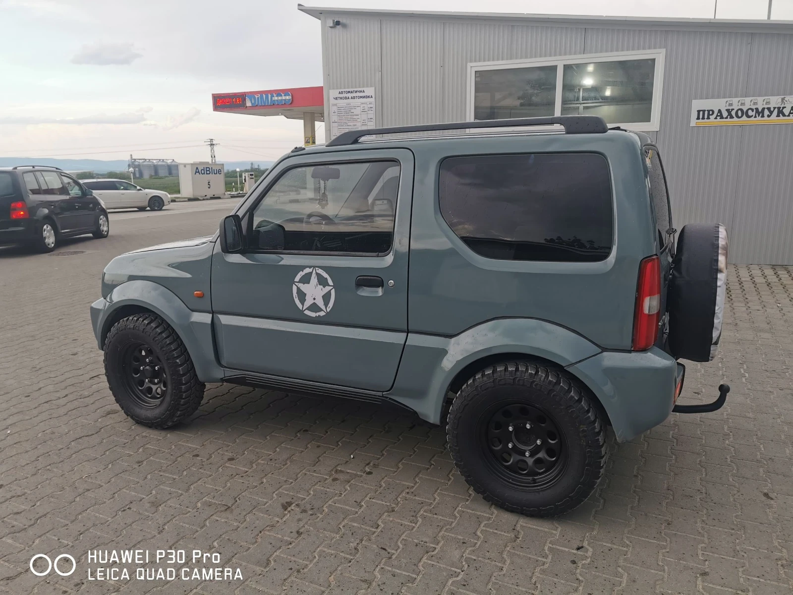 Suzuki Jimny 1.3 бензин газ, снимка 4 - Автомобили и джипове - 54511504