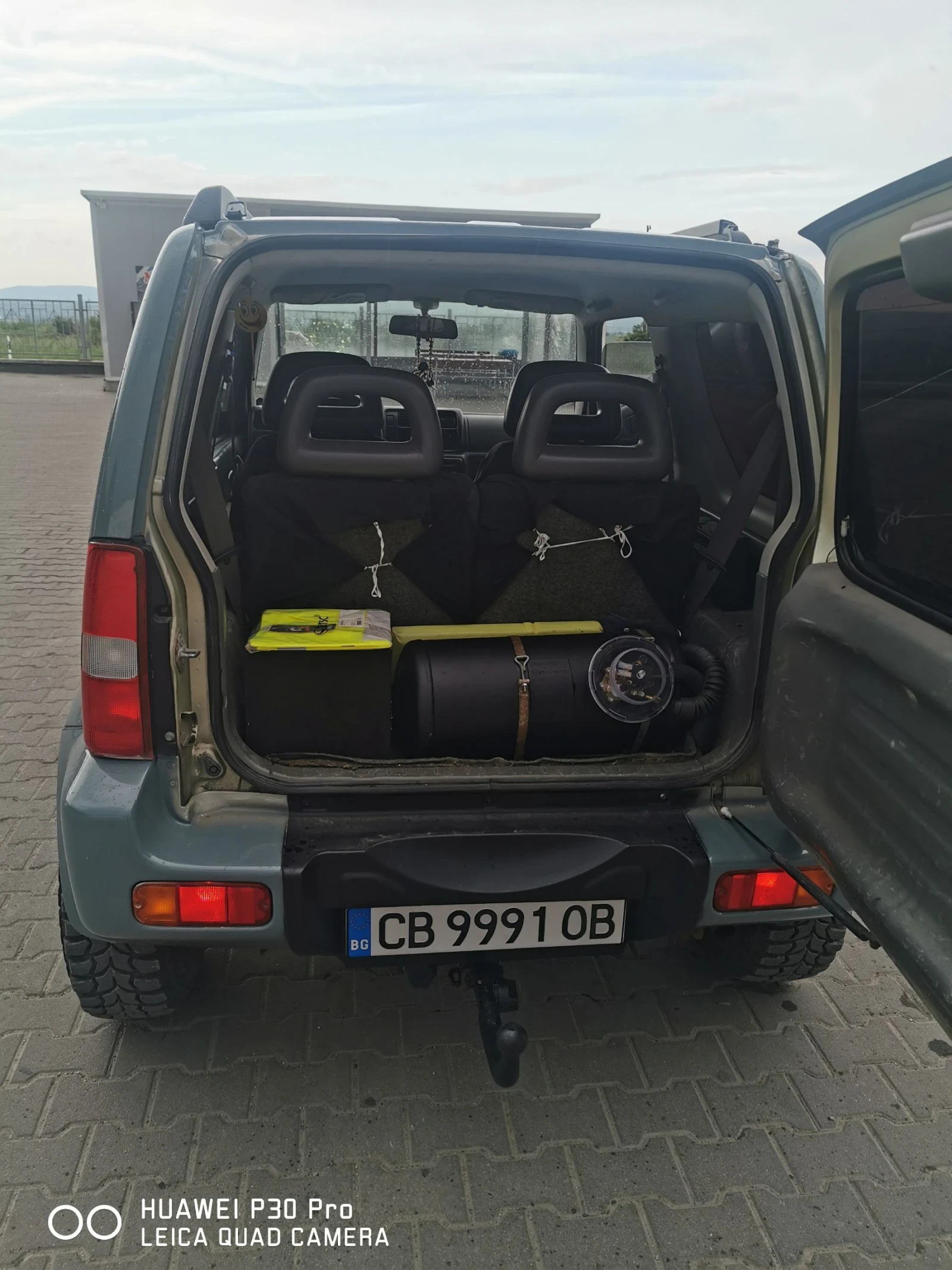 Suzuki Jimny 1.3 бензин газ, снимка 6 - Автомобили и джипове - 54511504