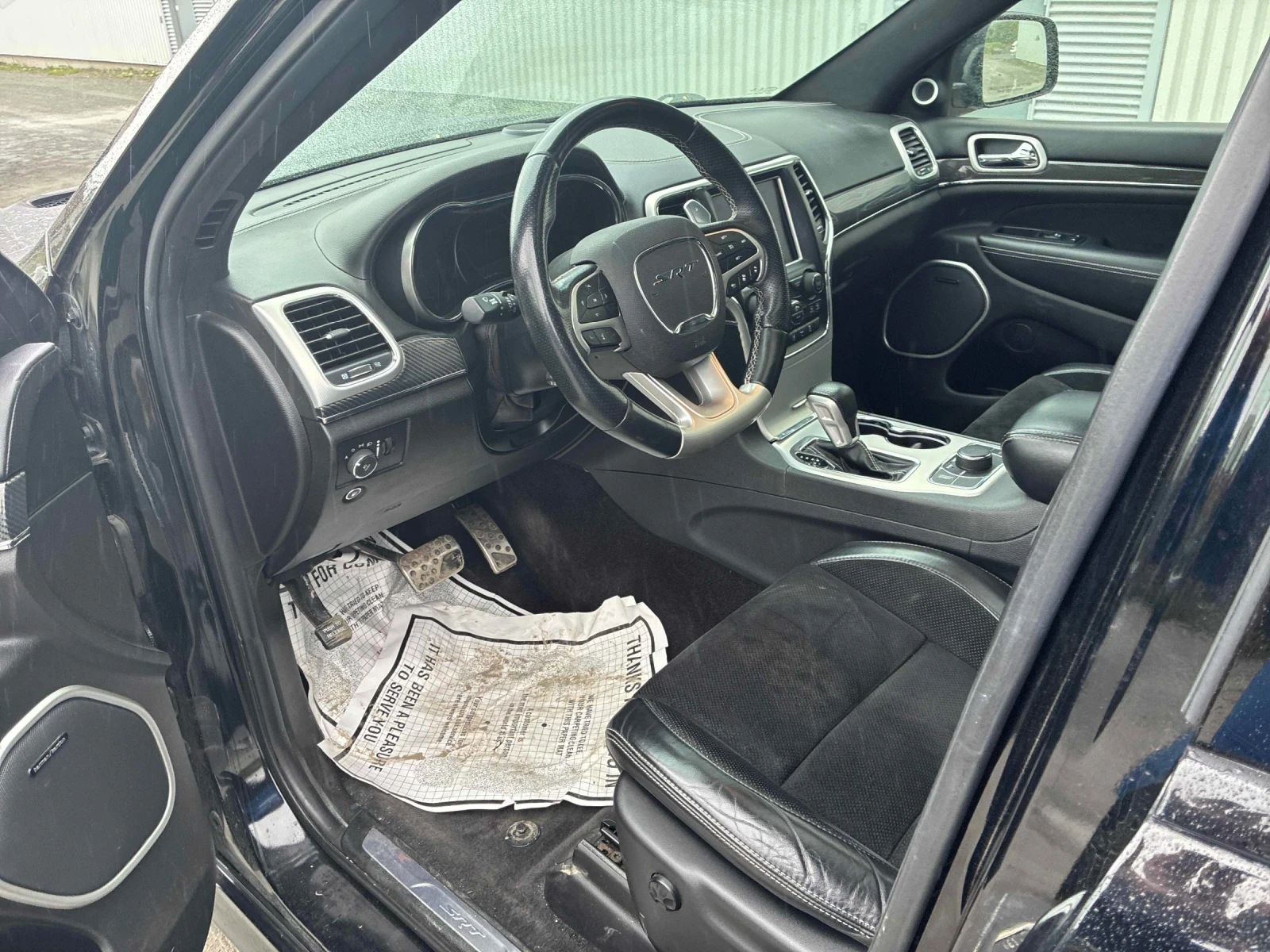 Jeep Grand cherokee SRT 6.4 * CARFAX * ДИСТРОНИК * ПАНОРАМА * CARFAX *, снимка 6 - Автомобили и джипове - 54702696