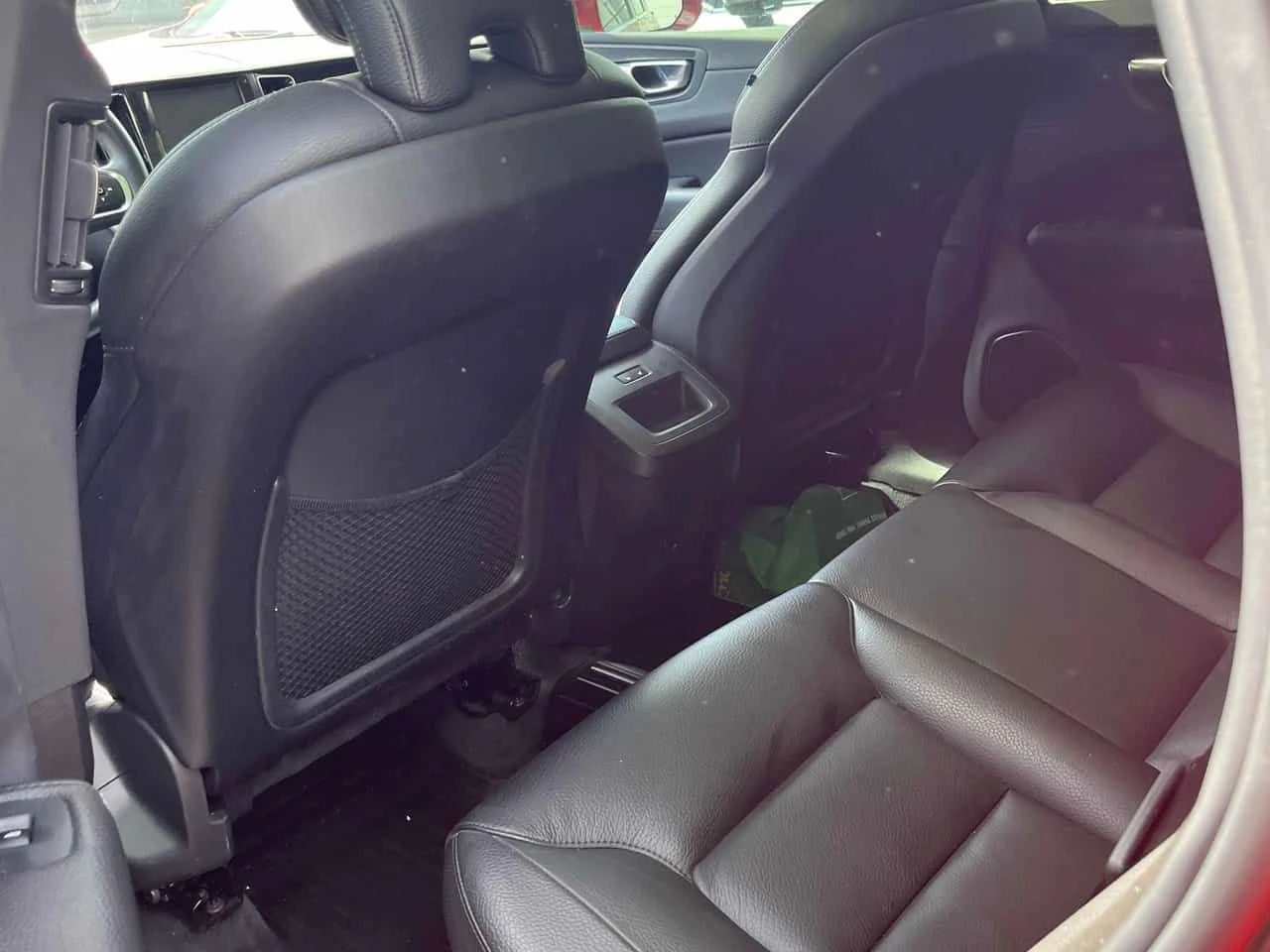 Volvo XC60 * Momentum * ПОДГРЕВИ * ПАНО * KEYLESS * CARFAX, снимка 15 - Автомобили и джипове - 54818414