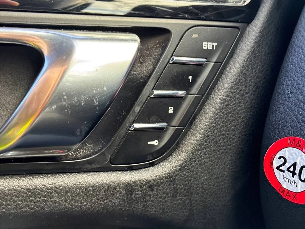 Porsche Macan MACAN S * ПОДГРЕВ* KEYLESS* CARFAX , снимка 12 - Автомобили и джипове - 55087717