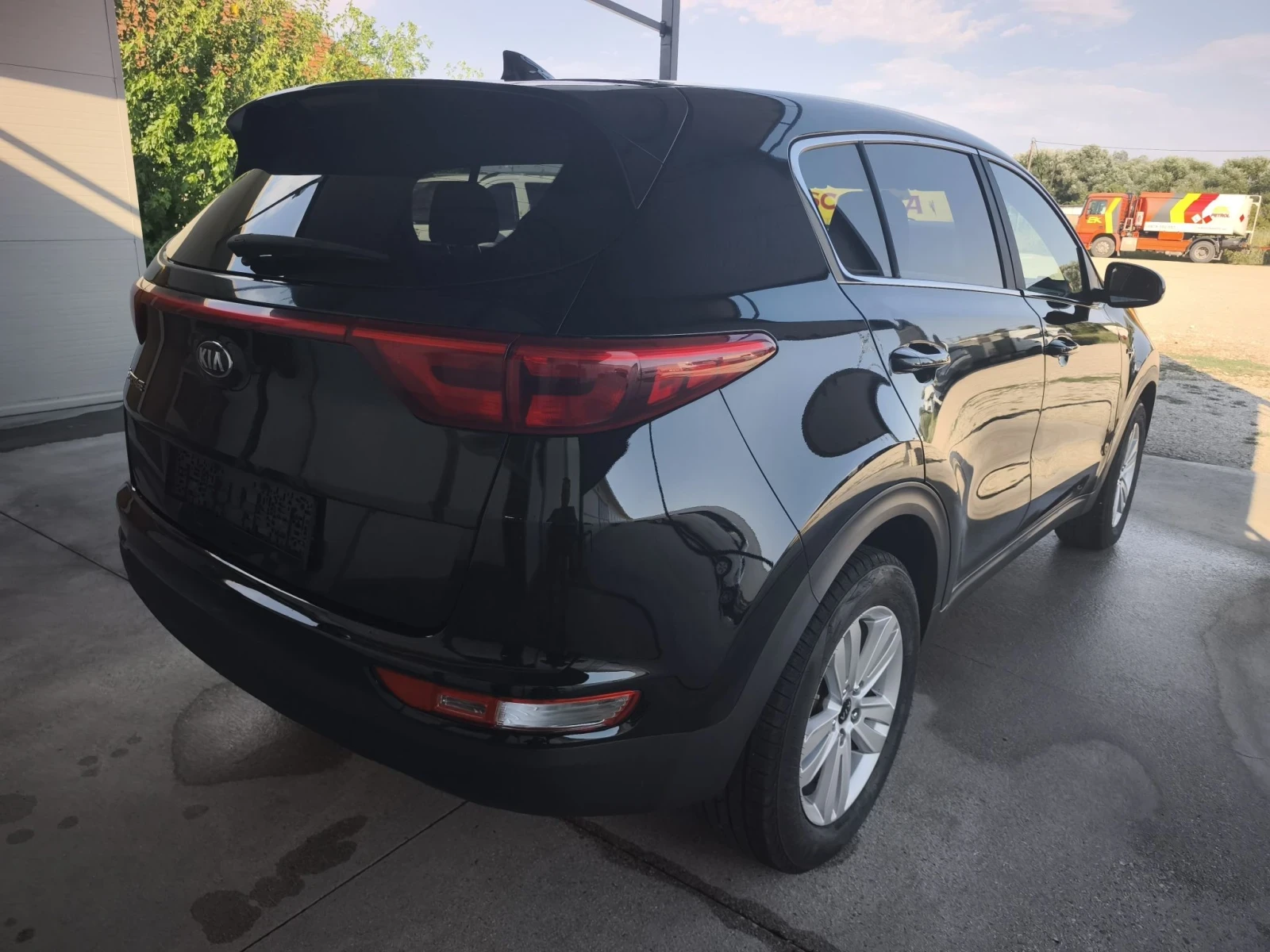 Kia Sportage 2.4 LX, снимка 6 - Автомобили и джипове - 55989718