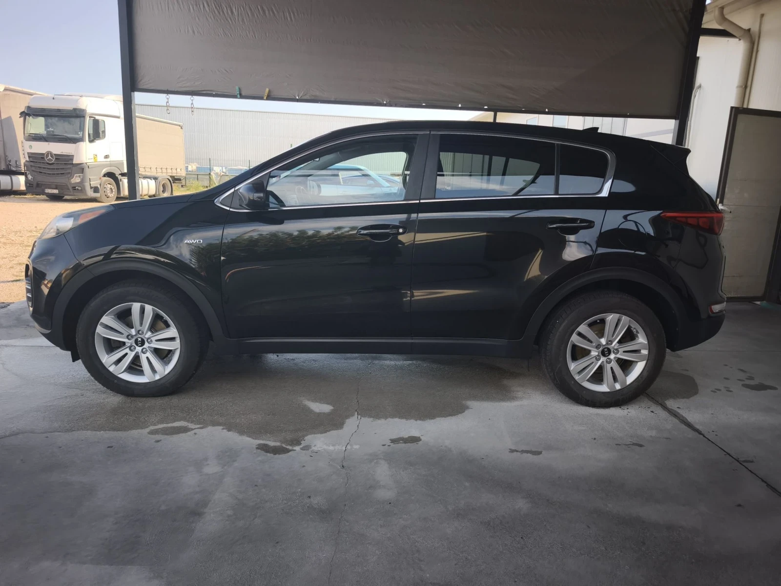 Kia Sportage 2.4 LX, снимка 3 - Автомобили и джипове - 55989718