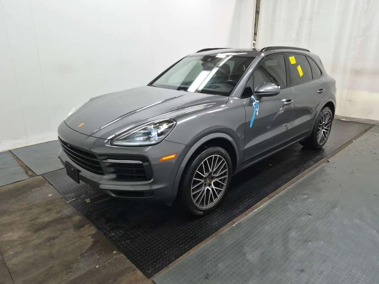 Porsche Cayenne * AWD * CARFAX * Един собственик * 