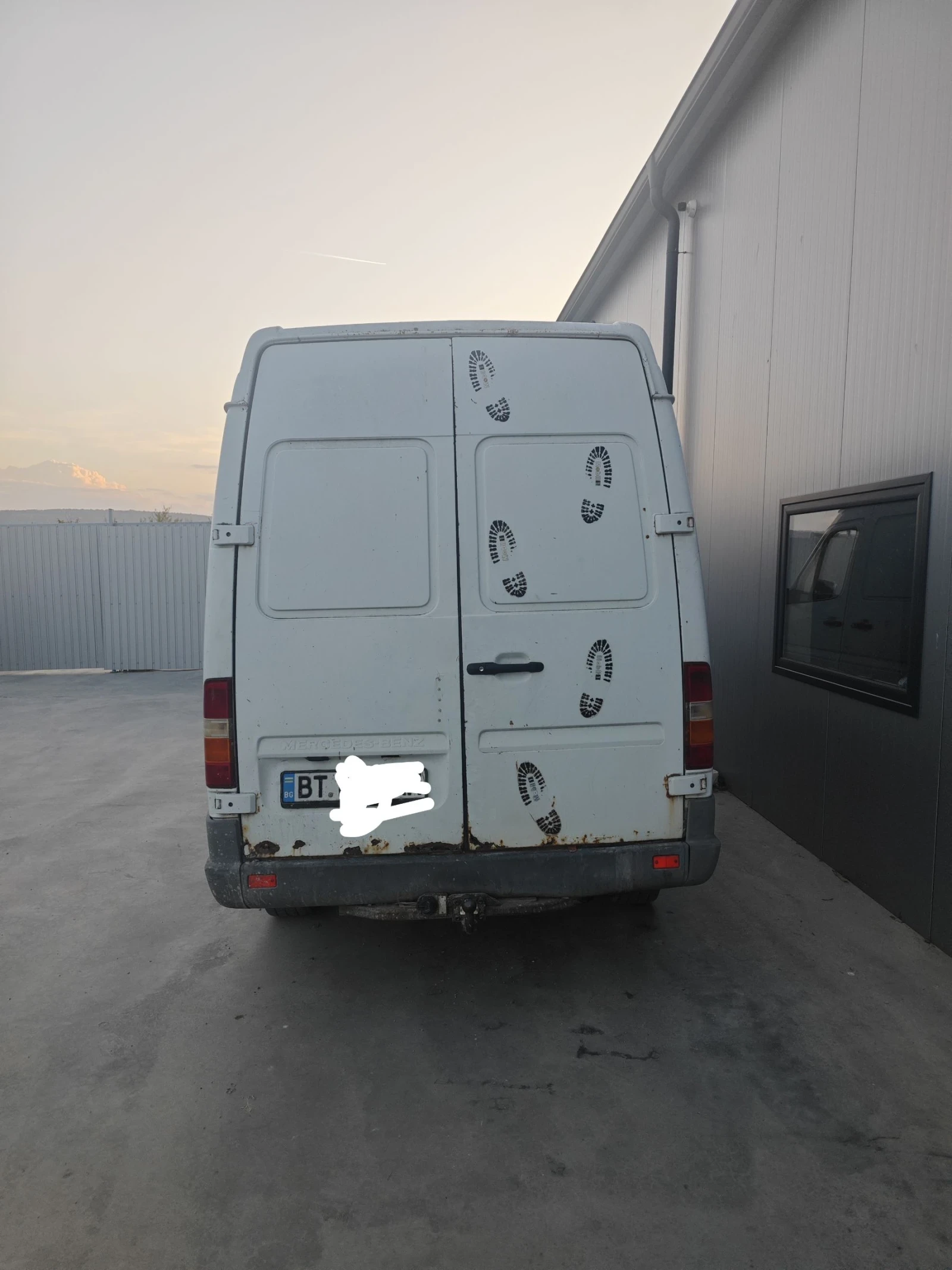 Mercedes-Benz Sprinter 208 208 - изображение 3