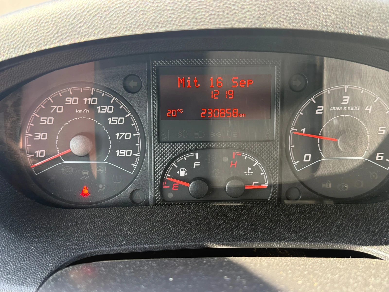 Peugeot Boxer 2000, снимка 15 - Бусове и автобуси - 56134201