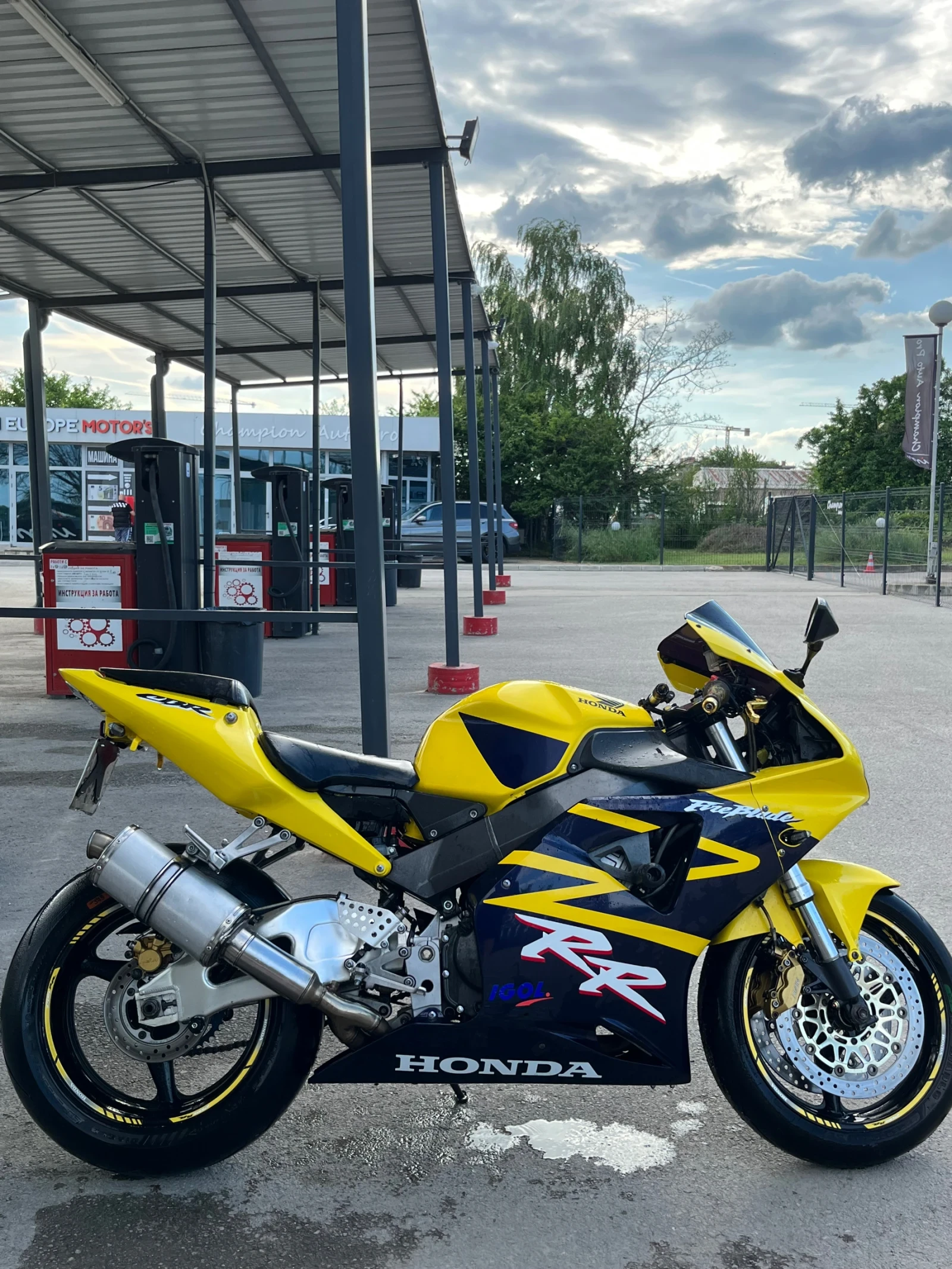 Honda Cbr Cbr 954r