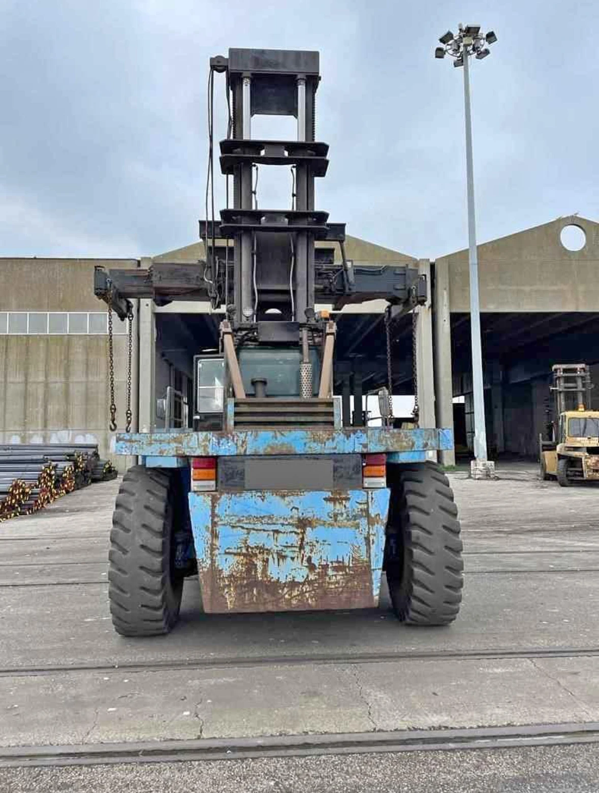  Cat  | Mobile.bg   2