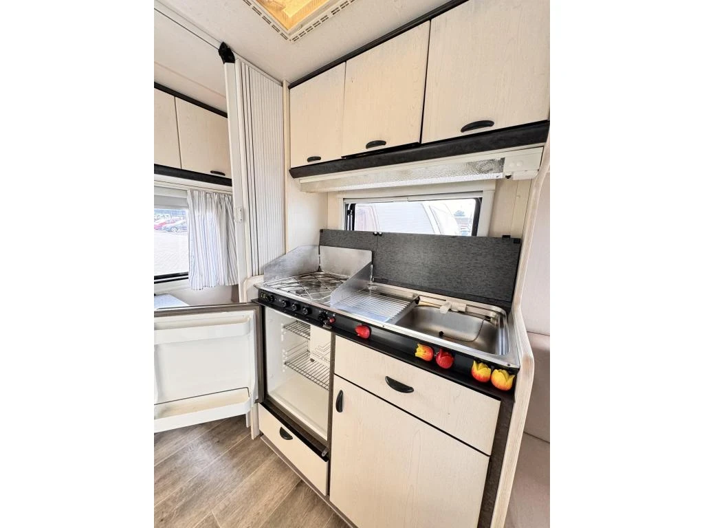 Каравана Hobby Класик 350 - изображение 6