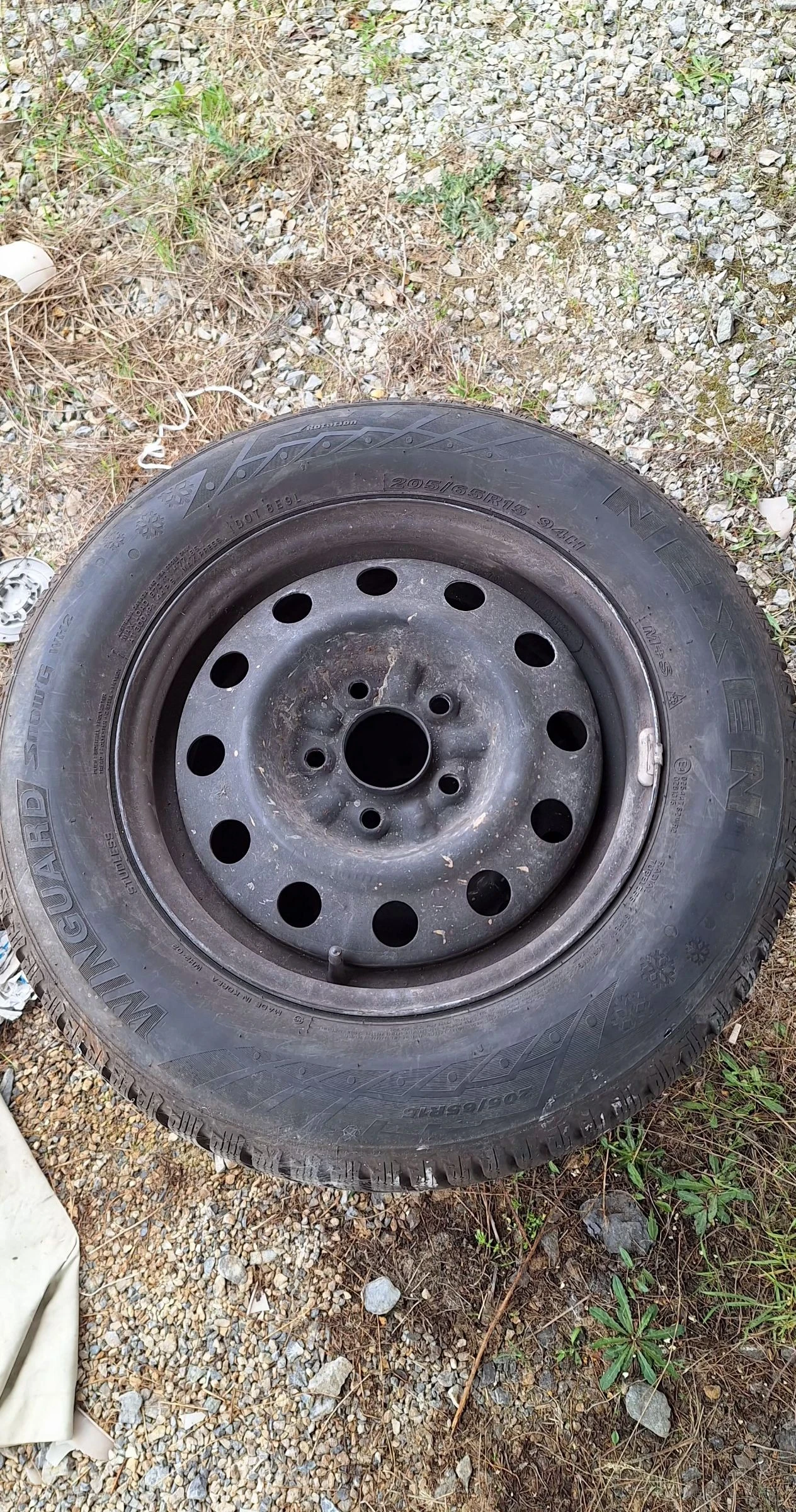 Гуми с джанти Nexen 205/65R15, снимка 2 - Гуми и джанти - 54167635