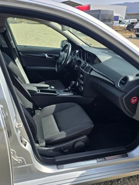 Mercedes-Benz C 200 CGI/184кс. Пълна сервизна история., снимка 14