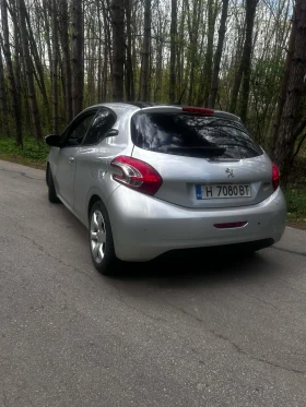 Peugeot 208 1.4, снимка 8