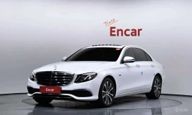 Mercedes-Benz E 300, снимка 1