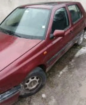 VW Golf - 250 € / 488.96 лв. - 37679568 2