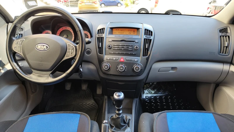 Kia Ceed, снимка 8 - Автомобили и джипове - 46857207