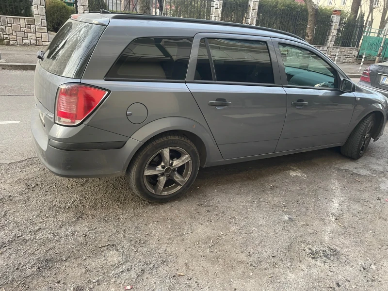 Opel Astra 1.7cdti, снимка 2 - Автомобили и джипове - 48787526