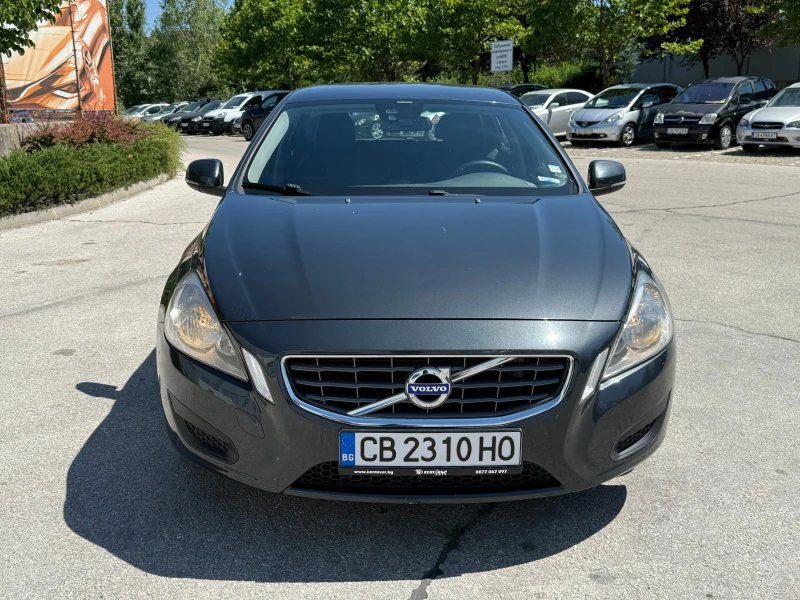 Volvo V60 1.6 Бензин, снимка 7 - Автомобили и джипове - 50905287