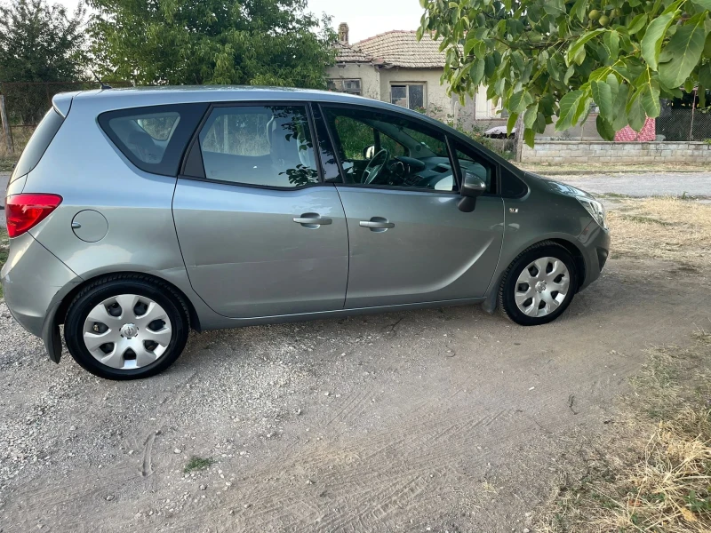 Opel Meriva, снимка 2 - Автомобили и джипове - 51311670