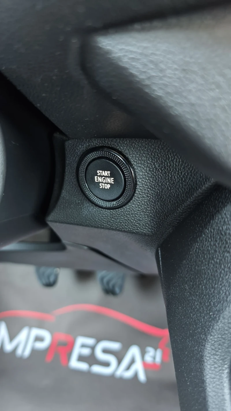 Dacia Sandero 1.0i GPL 101кс.Заводска газова уредба, всички екст, снимка 13 - Автомобили и джипове - 51359675