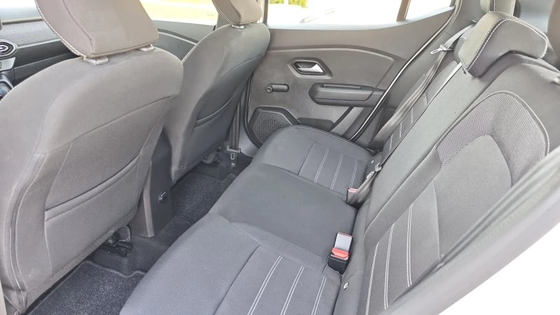 Dacia Sandero 1.0i GPL 101кс.Заводска газова уредба, всички екст, снимка 16 - Автомобили и джипове - 51359675