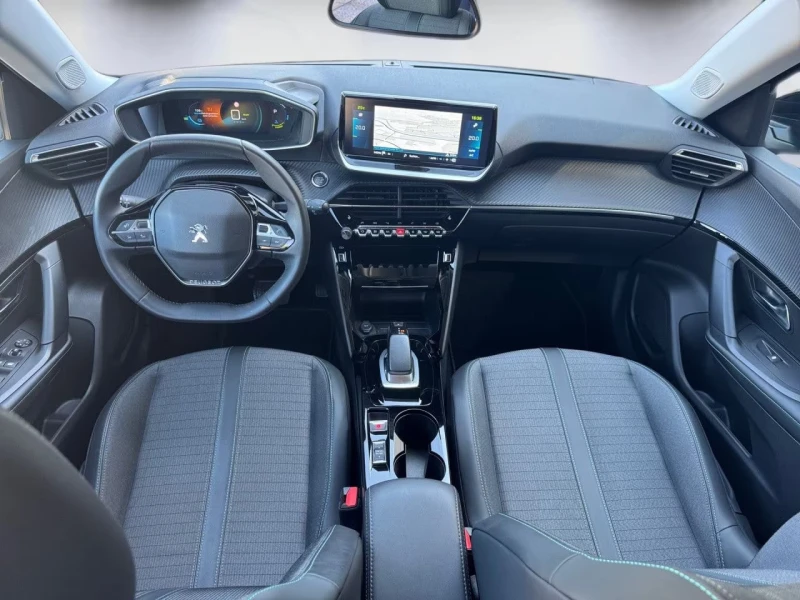 Peugeot 2008 ALLURE-PACK/136HP/FWD/DIGITAL/NAVI/360/HPUMP/686f, снимка 9 - Автомобили и джипове - 51542527