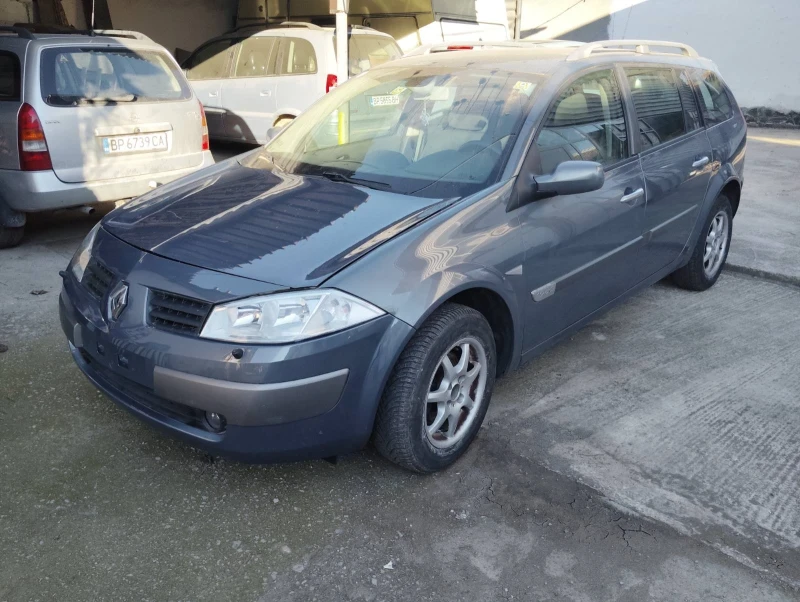 Renault Megane 1.9, снимка 2 - Автомобили и джипове - 52212704
