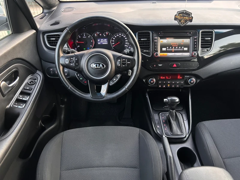Kia Carens, снимка 12 - Автомобили и джипове - 52544784