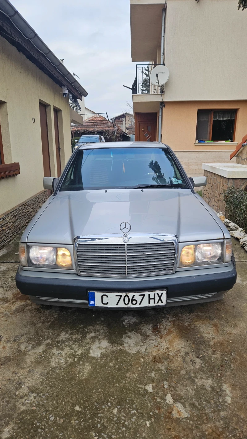 Mercedes-Benz 190 190Е* 1, 8 газ/бензин 102кс в добро състояние , снимка 4 - Автомобили и джипове - 53131016