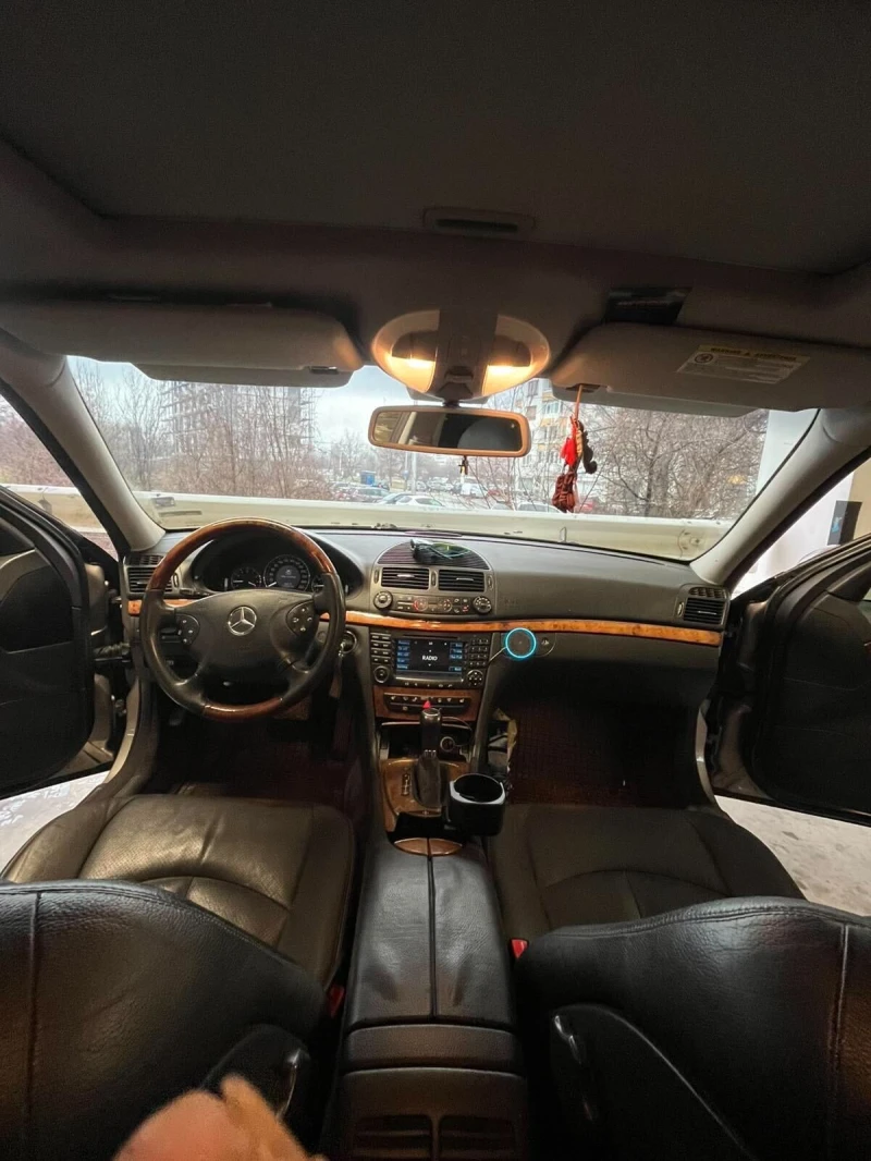 Mercedes-Benz E 320 320 224 k.c., снимка 9 - Автомобили и джипове - 53528416