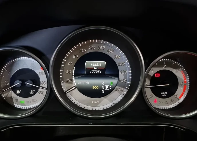Mercedes-Benz E 220 CDI Avantgarde | Mobile.bg   8