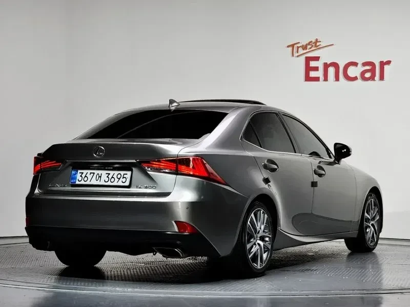 Lexus IS 300 * Navi* Keyless* Camera, снимка 4 - Автомобили и джипове - 55061152