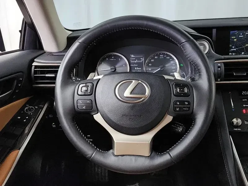 Lexus IS 300 * Navi* Keyless* Camera, снимка 6 - Автомобили и джипове - 55061152