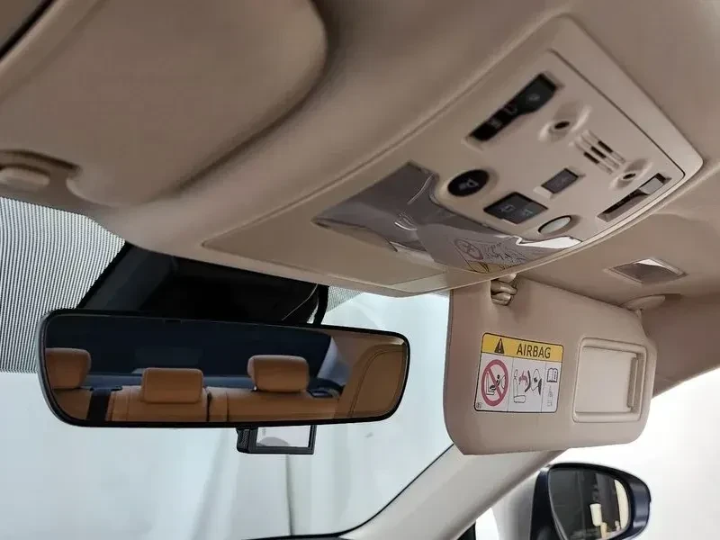 Lexus IS 300 * Navi* Keyless* Camera, снимка 16 - Автомобили и джипове - 55061152