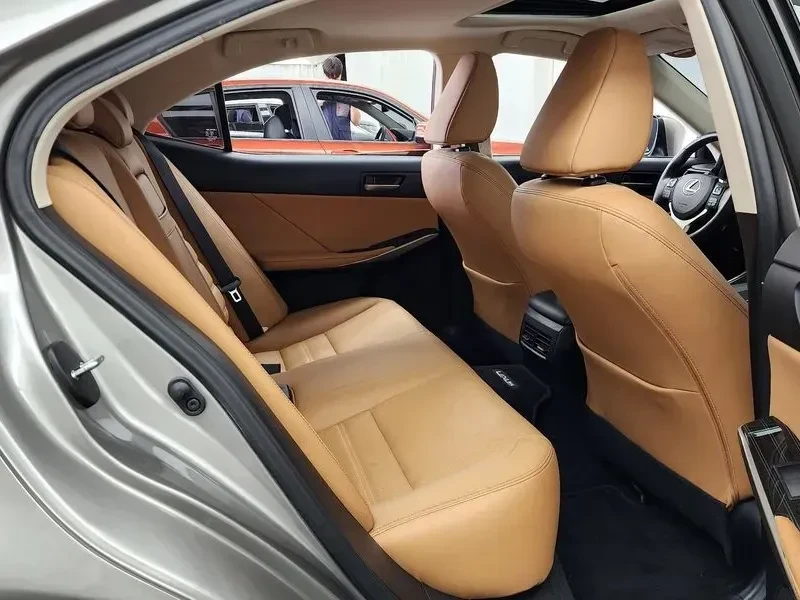 Lexus IS 300 * Navi* Keyless* Camera, снимка 13 - Автомобили и джипове - 55061152